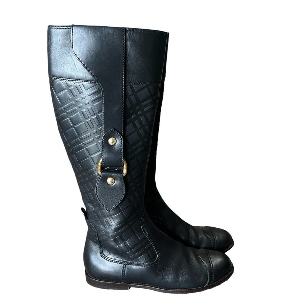 Burberry quilted riding boots size 6